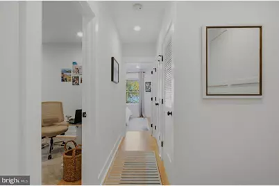 2701 Woodley Place NW, Washington, DC 20008 - Photo 18
