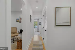 2701 Woodley Pl NW, Washington, DC 20008 - Photo 18