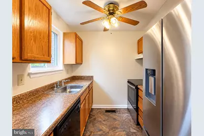 1002 Barnaby Terrace SE, Washington, DC 20032 - Photo 12