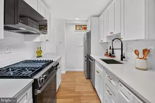 2038 18th St NW, Washington, DC 20009 - Photo 10