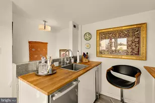 2419 1st St NW, Washington, DC 20001 - Photo 28