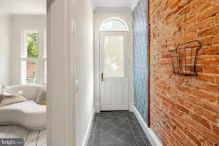 1307 Wallach Pl NW, Washington, DC 20009 - Photo 2