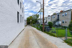 1274 Meigs Pl NE, Washington, DC 20002 - Photo 26