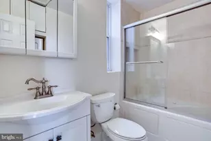 219 T St NE, Washington, DC 20002 - Photo 14
