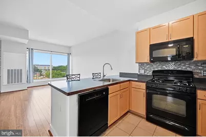 800 4th Street SW #S821, Washington, DC 20024 - Photo 2