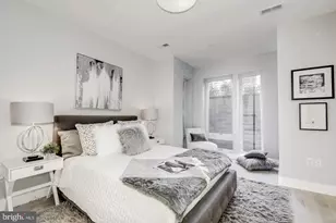 3571 10th St NW, Washington, DC 20010 - Photo 24