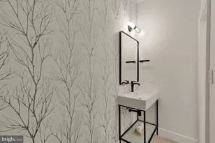1463 Harvard St NW, Washington, DC 20009 - Photo 18