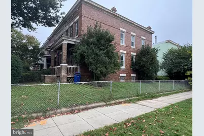 560 14th Street SE, Washington, DC 20003 - Photo 2