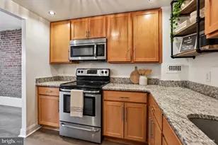 1718 Corcoran St NW, Washington, DC 20009 - Photo 16