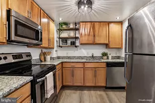 1718 Corcoran St NW, Washington, DC 20009 - Photo 14
