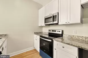 113 15th St SE, Washington, DC 20003 - Photo 6