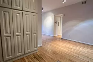 1930 NW New Hampshire Ave NW, Washington, DC 20009 - Photo 14