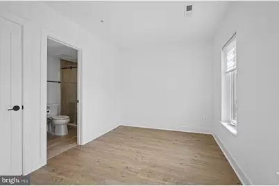 33 Lower Service Court NW, Washington, DC 20001 - Photo 8