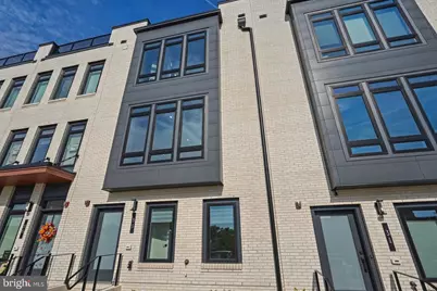 33 Lower Service Court NW, Washington, DC 20001 - Photo 2