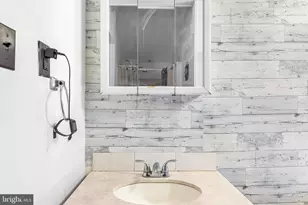 803 E State St, Delmar, DE 19940 - Photo 26