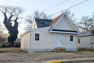 621 Center St, Laurel, DE 19956 - Photo 1