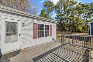 143 Hollywood Dr, Ocean View, DE 19970 - Photo 4