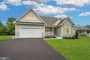 422 Jackie Dr, Ocean View, DE 19970 - Photo 2