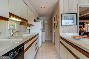 121 Chesapeake St, Dewey Beach, DE 19971 - Photo 28