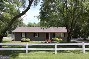 29429 Edgewood Ave, Laurel, DE 19956 - Photo 2