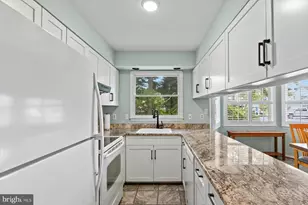 422B Garfield Pkwy, Bethany Beach, DE 19930 - Photo 14