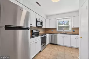 37285 Martin St, Rehoboth Beach, DE 19971 - Photo 10
