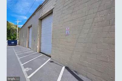 917 N East Street #D, Frederick, MD 21701 - Photo 2