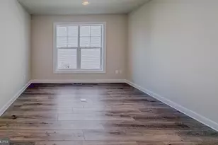 8785 Helleber Spg Cir, Frederick, MD 21701 - Photo 10