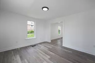 37 E C St, Brunswick, MD 21716 - Photo 8