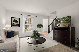 6532 Twin Lake Dr, New Market, MD 21774 - Photo 2