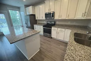 203 Pomegranate Ln, Frederick, MD 21701 - Photo 8