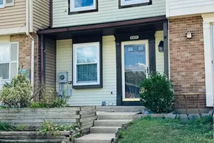 6820 Farmbrook Ct, Frederick, MD 21703 - Photo 2