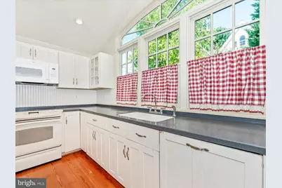 7 Main Street W, Burkittsville, MD 21718 - Photo 16