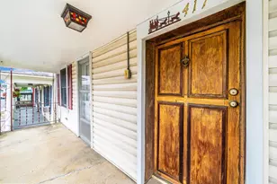 417 W Main St, Middletown, MD 21769 - Photo 2