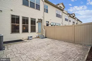 2548 Island Grove Blvd, Frederick, MD 21701 - Photo 32