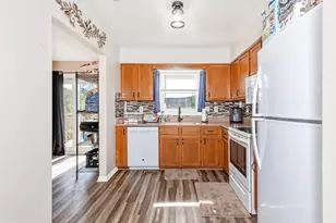 103 E Hammaker St, Thurmont, MD 21788 - Photo 18