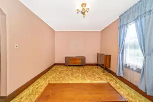 7 W B St, Brunswick, MD 21716 - Photo 18