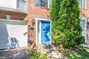 2624 Emerson Dr, Frederick, MD 21702 - Photo 2