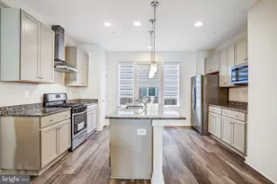 1402 Bexley Ln, Frederick, MD 21701 - Photo 2