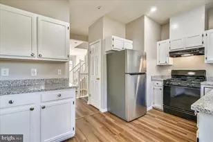 106 Princetown Dr, Frederick, MD 21702 - Photo 2