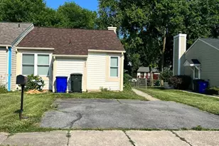 830 Chadwick Cir, Frederick, MD 21701 - Photo 2