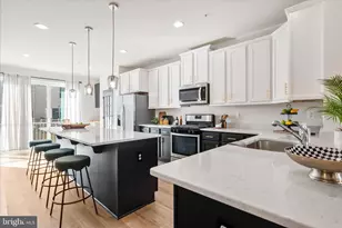 6113 Lemon Grass Ln, Frederick, MD 21703 - Photo 2