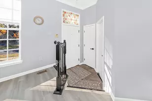 3818 Sugarloaf Pkwy, Frederick, MD 21704 - Photo 2