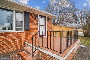 5708 Lakeview Dr, Frederick, MD 21702 - Photo 28