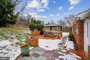 5708 Lakeview Dr, Frederick, MD 21702 - Photo 32