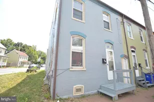 482 W South St, Frederick, MD 21701 - Photo 2