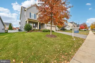 1211 Long Farm Ln, Brunswick, MD 21716 - Photo 6