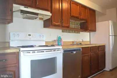 800 Heather Ridge Drive #19L, Frederick, MD 21702 - Photo 4