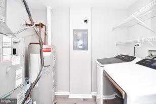 1605 Berry Rose Ct, Frederick, MD 21701 - Photo 4