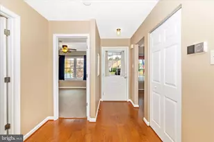 6905 Chokeberry Ct, Frederick, MD 21703 - Photo 8